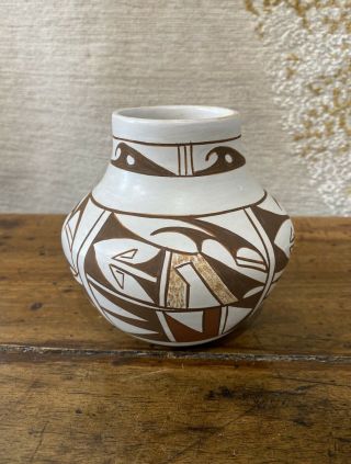 Hopi Pottery Jar,  Frog Woman,  Ljn