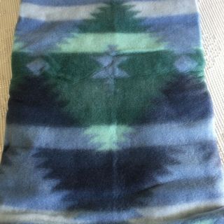 Beacon Trading Co Plush Blanket Navajo Pattern Blue Green Queen to King 102x90 3