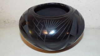 Vintage Mata Ortiz Mexico Pottery Black On Black Vase Signed Reynaldo Quezada