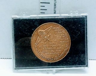 STS - 107 PRE LIFTOFF PRE - ACCIDENT BRONZE MISSION COIN IN SNAP CASE 3