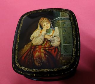 Fine Hand Painted Signed Russian Black Lacquered Box