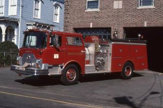 Bridgeport Ct Engine 2 1982 Mack Cf Pumper - Fire Apparatus Slide