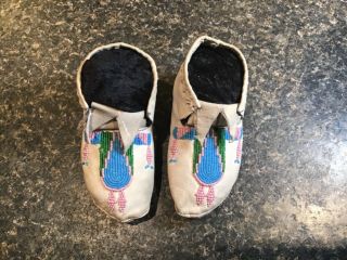 Old Native American Indian Child’s Northern Plains Split Tongue Beaded Moccasins