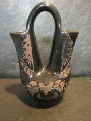 Santa Clara Pueblo Wedding Vase Lucy Padilla 5 - 3/4 " Tall Black Carved Bear Paws