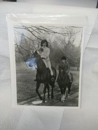 8 X 10 Black And White Photo Of Jacqueline Kennedy & Children On Horseback