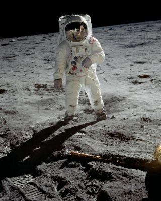 Apollo 11 Moon Walk Landing Neil Armstrong Buzz Aldrin 8 X 10 Photo Photograph