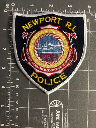 Newport Police Department Shoulder Uniform Patch Shield Rhode Island R.  I.  Ri Cop