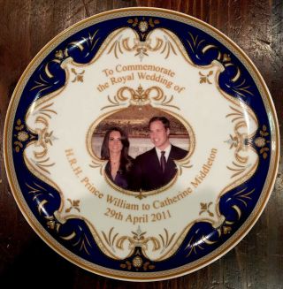 Royal Crest Commemorative Plate Royal Wedding Prince William Kate Middleton 2011