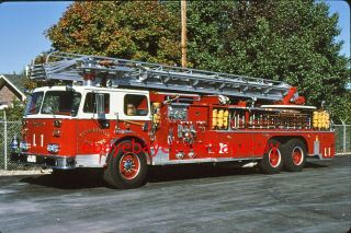 Fire Apparatus Slide,  Ladder 1,  Taylorville / Il,  1974 Seagrave / 1975 Cfa