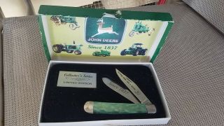 John Deere Collector Series Limited Edition 2306 Pocket Knife in Opened Box 2