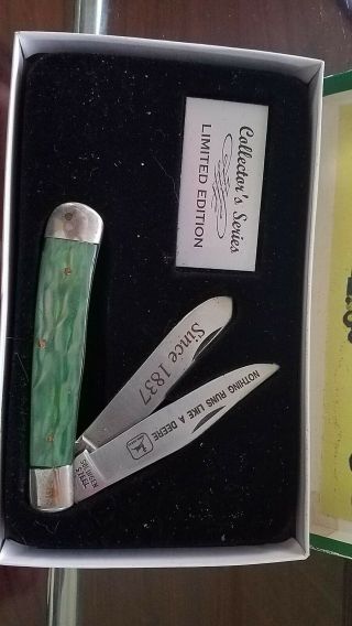 John Deere Collector Series Limited Edition 2306 Pocket Knife in Opened Box 3