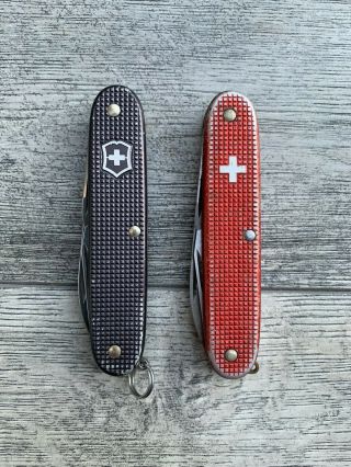 Victorinox Pioneer Alox Swiss Army Knives Black and Red with old cross 2
