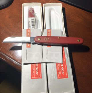 2 Victorinox Swiss Army “gardner Red” Knives Style 53567 You Get Both Knives