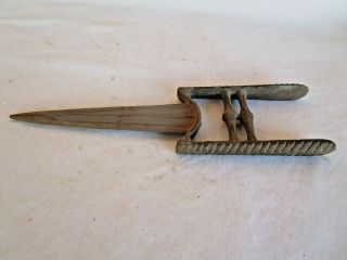Vintage Old Hand Forged Indo Mughal Style Iron Katar Dagger Sword Tiger Knife 02