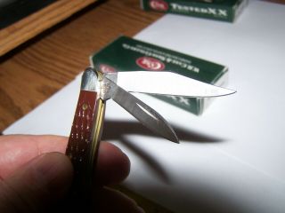 CASE XX PEANUT POCKET KNIFE NOS.  & BOX 6220 SS 2 3/4 IN.  CLOSED 2 BLADE 3