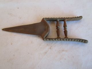 Vintage Salvage Indo Mughal Style Iron Katar Dagger Sword Women Tiger Knife